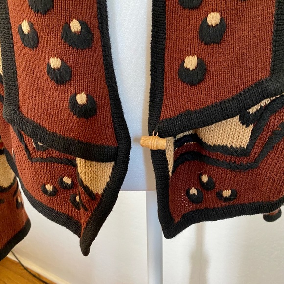 Sweater - Picture 4 of 7